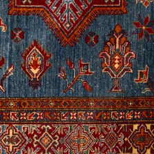 Illustration - Ihr Experte für schönes Wohnen - Muster eines bunten Orient Teppichs.